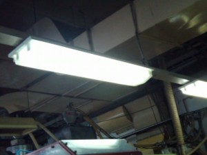 台南塑膠工廠更換LED燈